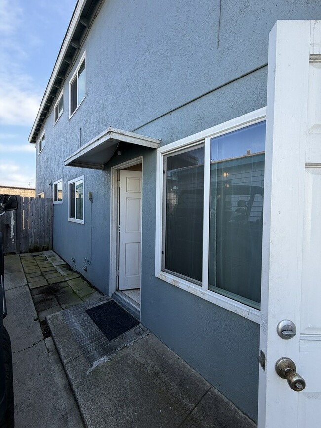 Photo - 618 Clubhouse Ave