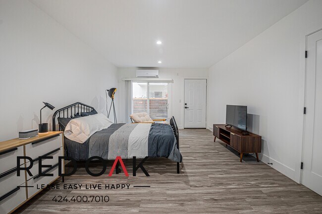Photo - 1346 N Fuller Ave Unidad 3