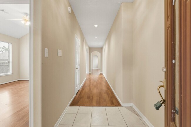 Photo - 7910 Masonwood Ln