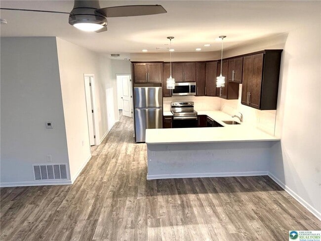 Photo - 2321 Linford St Unit 102