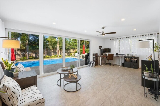 Photo - 1639 NE 27th Dr