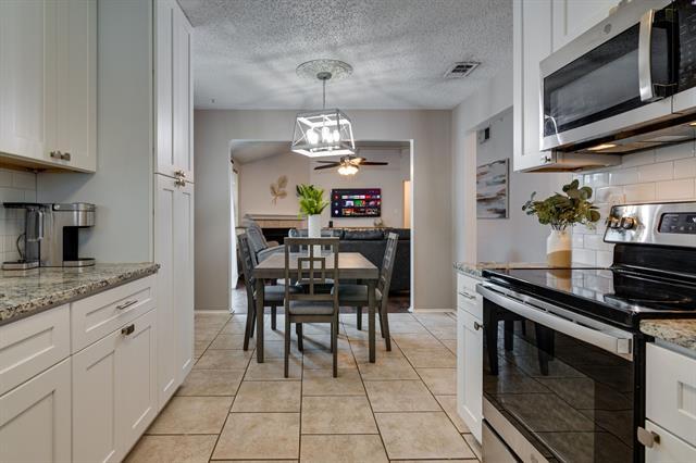 Photo - 6713 Windwillow Dr