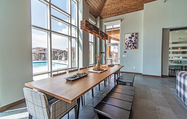 Photo - East Range Crossings