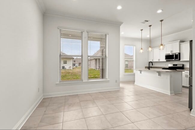 Photo - 9883 Richford Dr