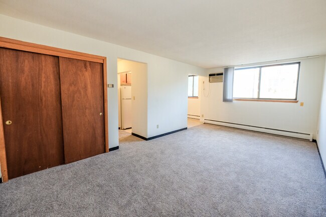 Photo - Randolph Apartments | 1172