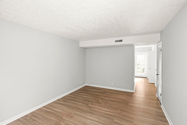 Photo - 3307 Falls Creek Dr