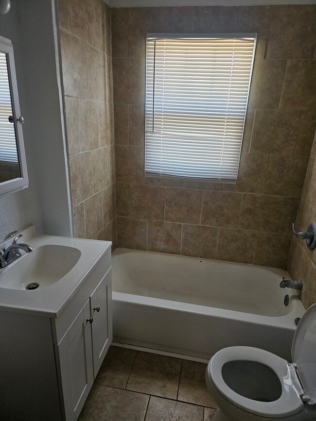 Photo - 3223 Cleveland Ave