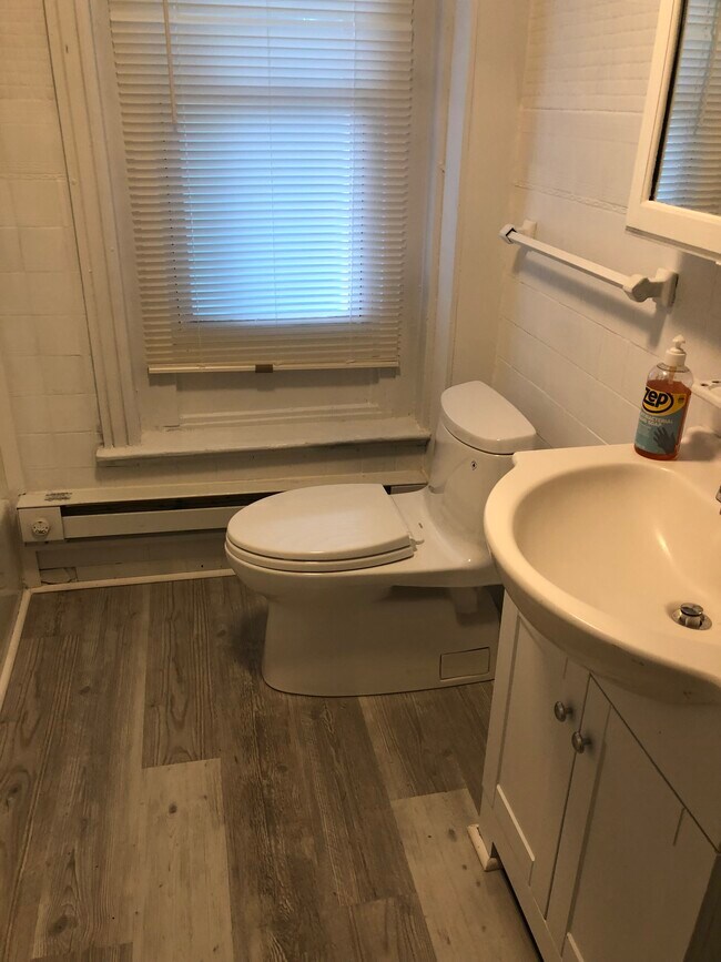 410 Jefferson Ave Unit 2ndfloor