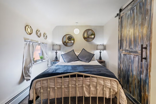 Photo - 311 Morewood Ave