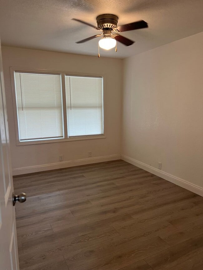 Photo - 1298 W Capitol Ave