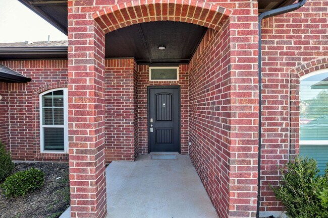 2321 Norwood Dr