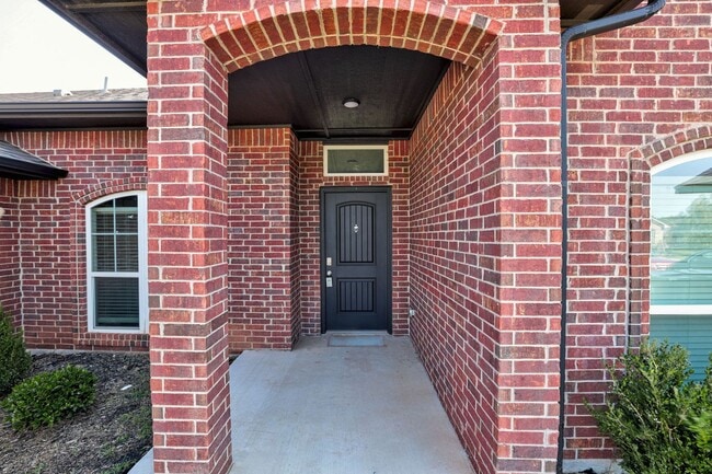 Photo - 2321 Norwood Dr