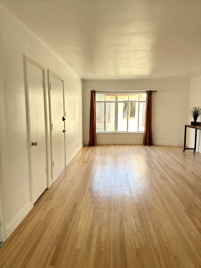 Photo - 1001 S Sierra Bonita Ave