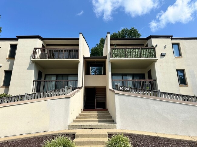 Photo - 10108 Campus Way S