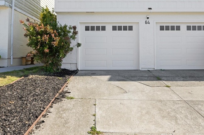 Photo - 64 Lycett Cir