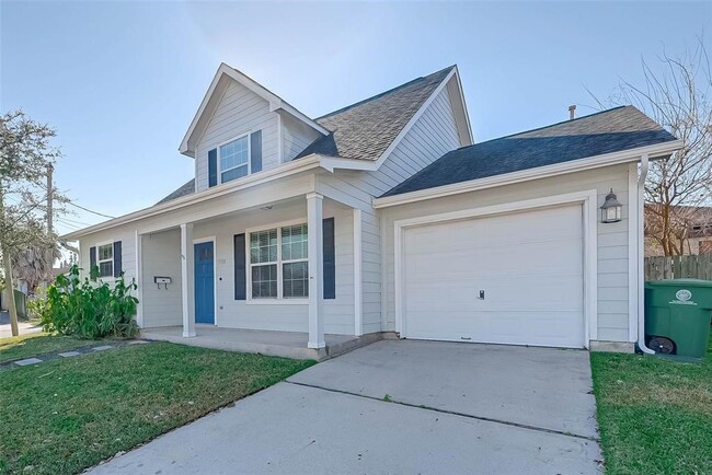 Photo - 3508 Garrow St