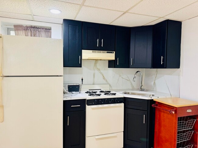 Photo - 104 North St Unit 1