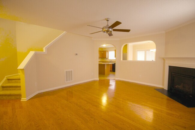 Photo - Spacious, Beautiful 3 BR, 2.5 bath with fenced in yard!