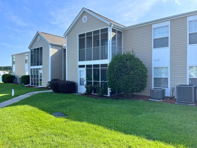 Photo - 2136 Clearwater Dr Unit F