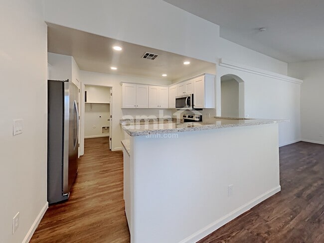 Photo - 1808 S 106th Ln