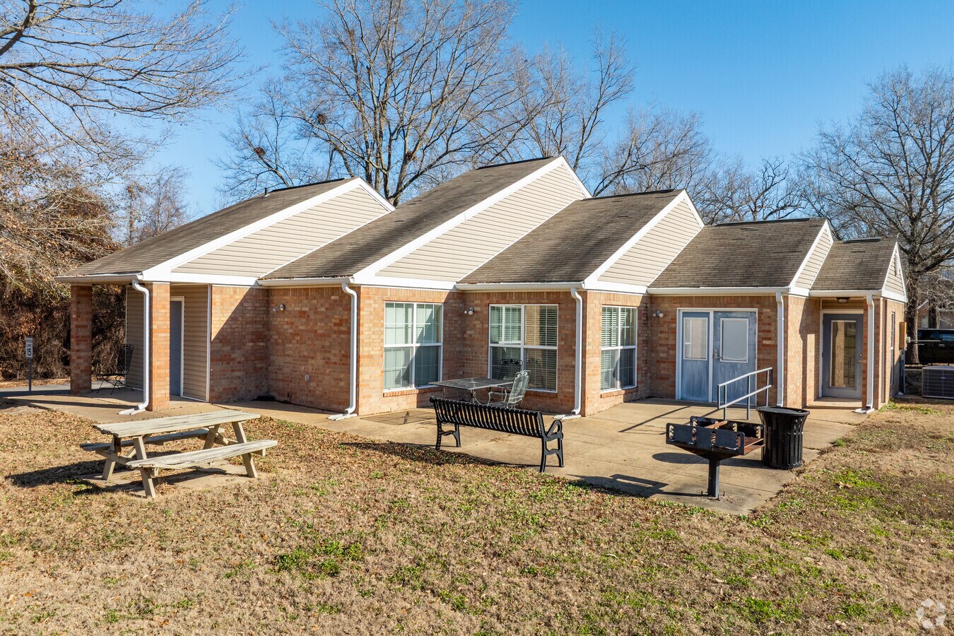 Photo - North Oaks Apartments