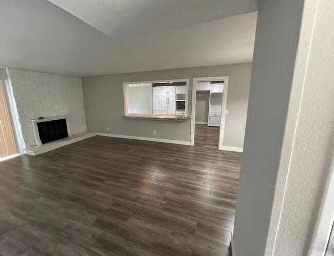 Photo - 2395 N Waterberry St