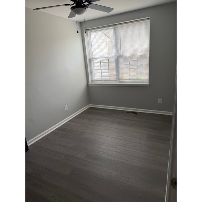 803 Cator Ave Unit BB AVAILABLE W/BATH $850 BB