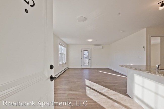 Photo - 125 Brickhill Ave