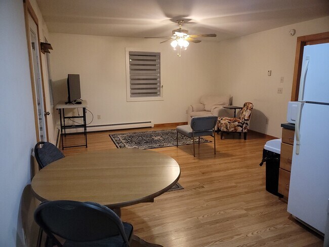 Photo - 474 Willow Brook Rd Unit B