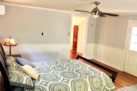 Building Photo - 816 W Hopkins St Unit Apt A