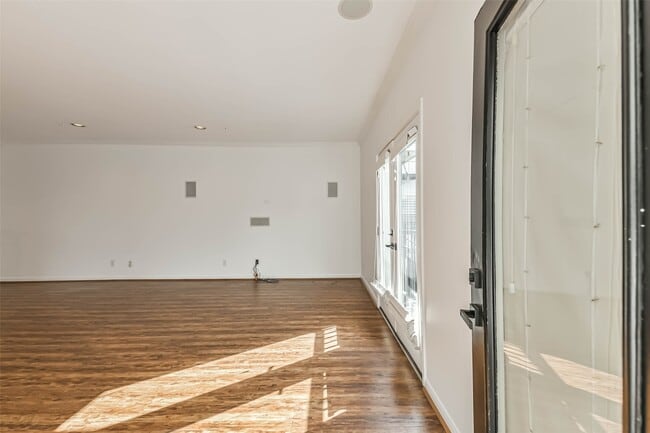 Photo - 17 Waugh Dr Unit 209