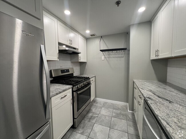 Building Photo - 15 North Beacon St Unit 428 Rental