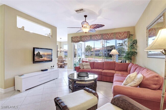 784 Carrick Bend Cir Unit 101