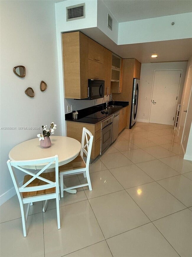 Photo - 60 SW 13th St Unit 1418