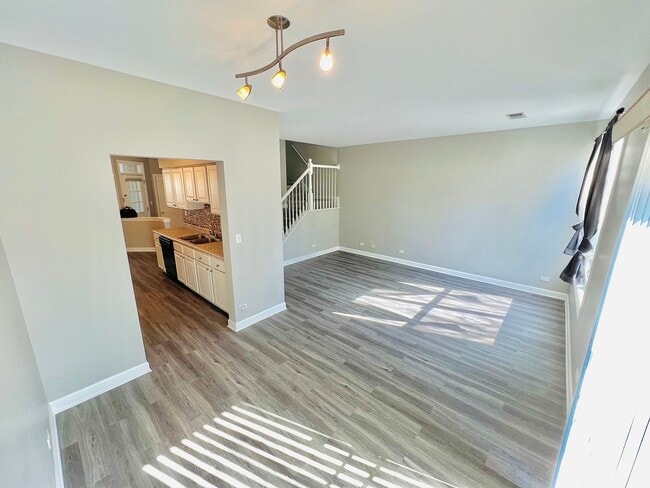 Photo - 925 Sheridan Cir