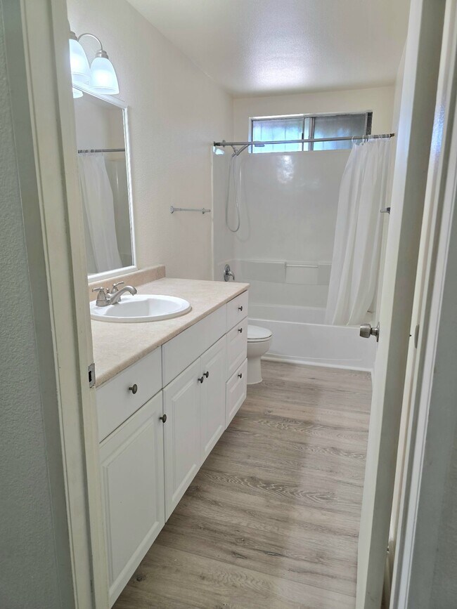 Photo - 2424 Sumac Dr Unidad 2424