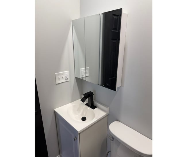 Photo - 1763 Montpelier St Unidad BB AVAILABLE PRIV/BATH $750 BB