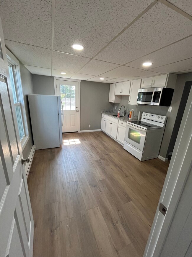 Building Photo - 1413 Pine St Unit 1413A Rental