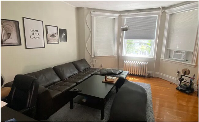 Photo - 8 Euston St Unit 2