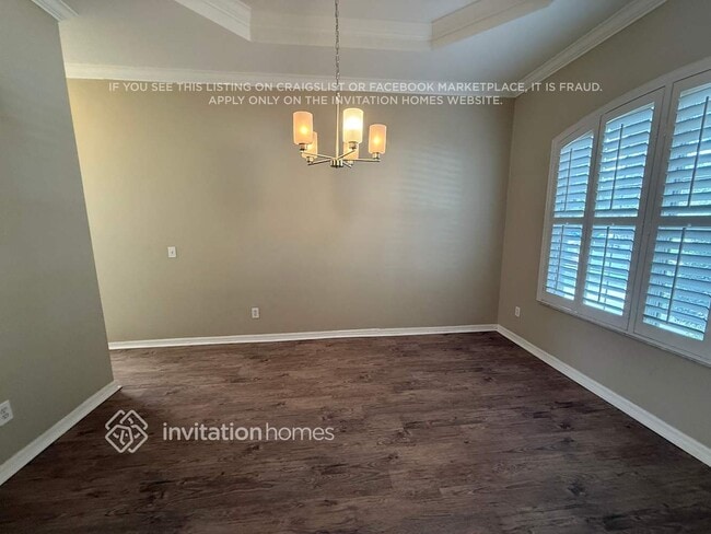 Photo - 136 Lombard Cir