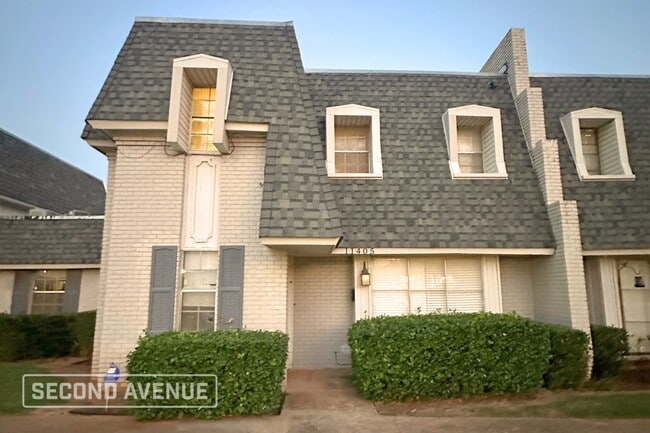 Building Photo - 11405 N May Ave Rental