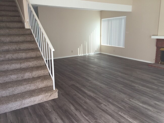 Building Photo - Stunning 5-Bedroom Home for Rent in Desirable Corona Neighborhood!