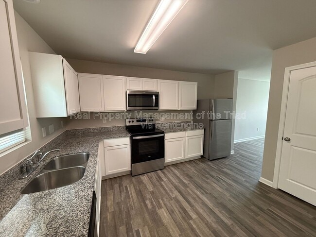 Photo - 3801 Miller Dr