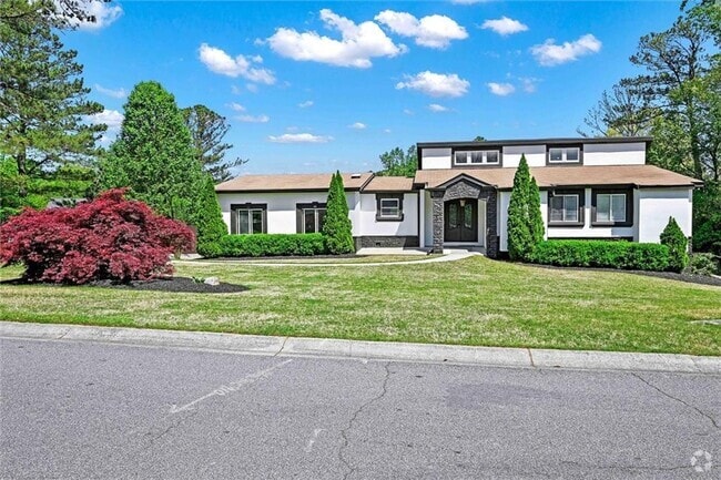Building Photo - 910 Muirfield Dr NE Rental