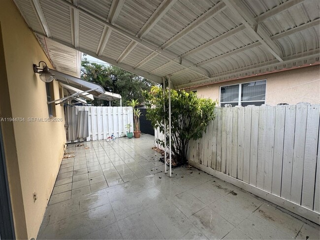 Photo - 2241 Monroe St Unidad 8