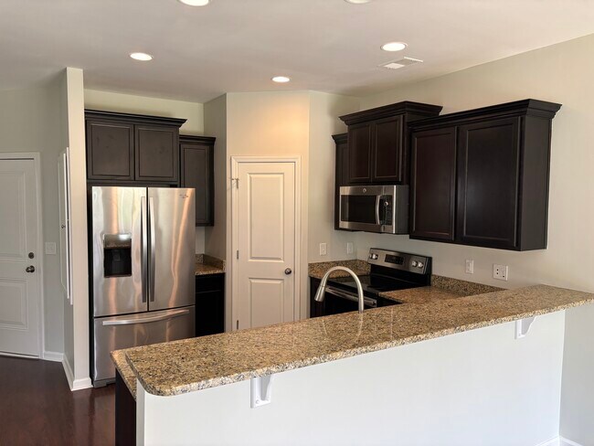 Photo - 756 Helmsman Ln