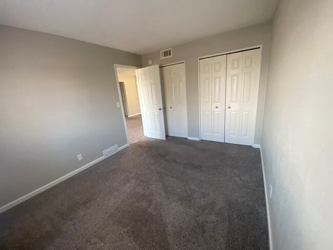 Photo - 2751 W 72nd St