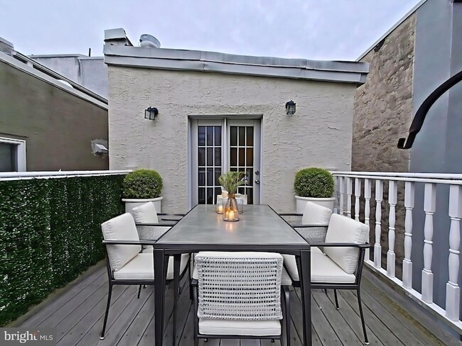 Photo - 606 S 16th St Unit 2