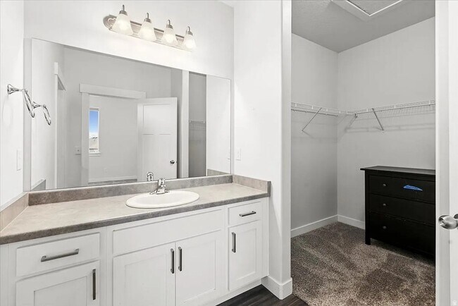 Photo - Spacious Condo In Vineyard