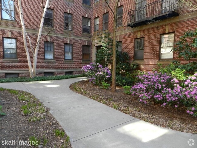 Building Photo - 40 Linnaean St Unit 2 Rental